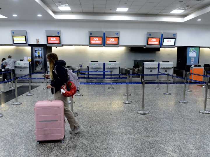 Aeroparque: suspendieron todas las operaciones de vuelos por una valija sin dueño en el preembarque