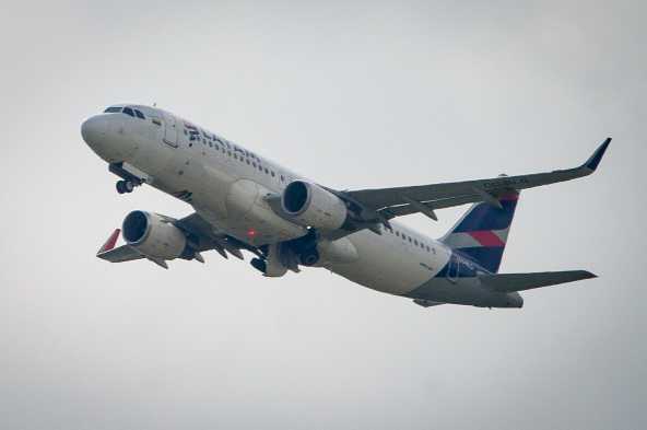 Por fallas en motor, avión de avianca aterrizó de emergencia en Popayán