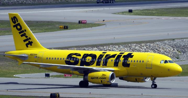 Spirit Airlines to end flights out of Milwaukee next year