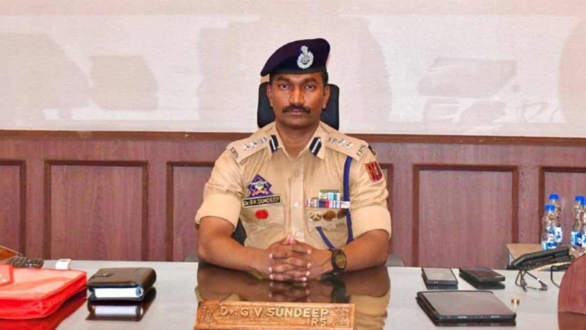 Meet the Telugu IPS officer whose instincts helped trace the Delhi terror link