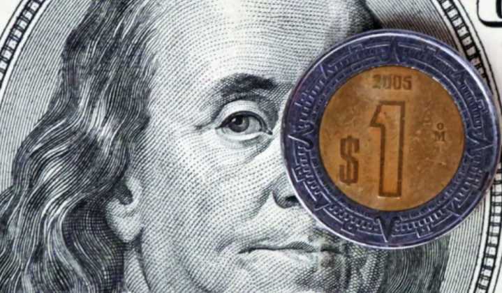 El peso acumula tres sesiones depreciándose ante fortalecimiento del dólar por el dato de empleo en EU