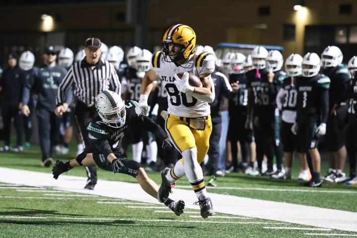 Football: Cory Les gives even more for St. Laurence