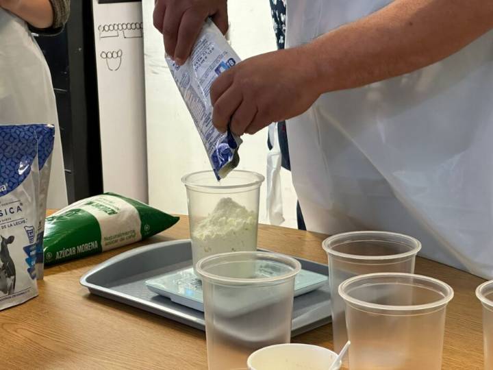 Impulsa Gobierno de Chihuahua capacitación en elaboración de lácteos en El Granjero