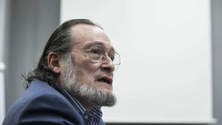 Niño Becerra, economista: "Entre los jóvenes el ideal democrático se ha perdido y esto es muy importante"