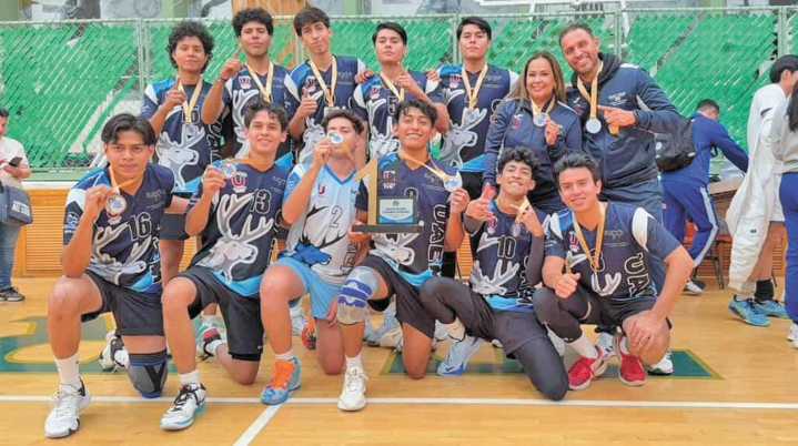 El equipo varonil de voleibol de la UAEM obtuvo el primer lugar en la cuarta edición del circuito deportivo universitario