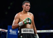 Presiona Benavidez a Canelo para combate en 2026