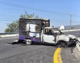 Sin detenidos por bloqueos carreteros con incendios de vehículos, en Pénjamo