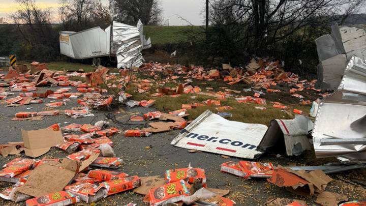 Reese’s Puffs spilled on I