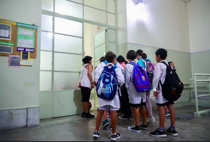 El Gobierno prepara un proyecto de “libertad educativa” y busca derogar la Ley de Educación Nacional