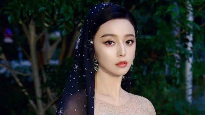 Chinese actress Fan Bingbing wins Best Actress at the Golden Horse Awards