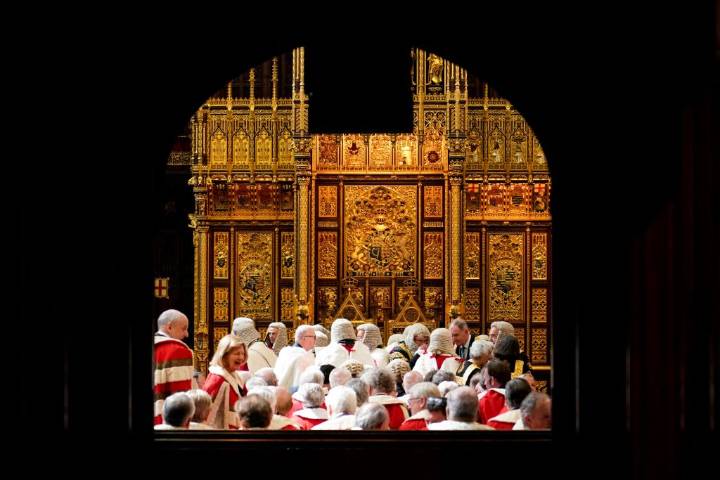 Two peers suspended over lobbying