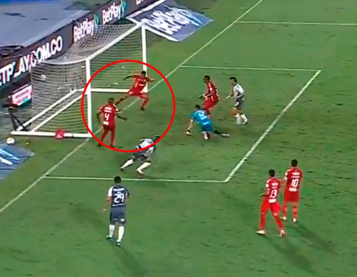 Las polémicas que marcaron el partido entre Junior y América