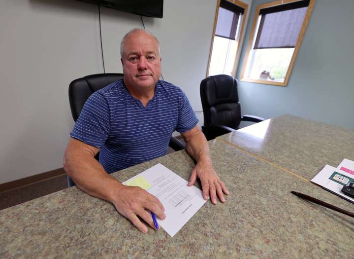 Town hall planned on Pelican Lake invasive program