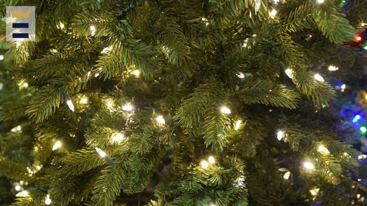 Artificial Christmas trees dominate US holiday decorating, survey shows
