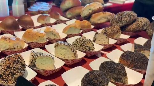Best bagel in NYC: Texas bakery Starship Bagel wins top honor at national competition at Citi Field