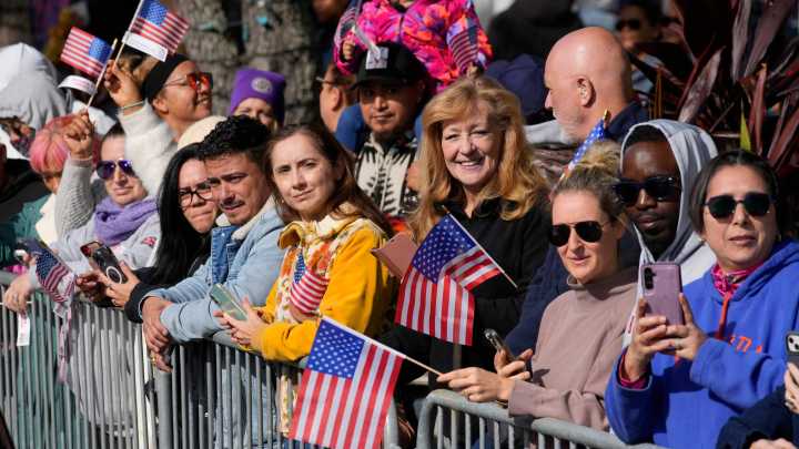 Sarasota Veterans Day Parade draws large crowd downtown. See photos