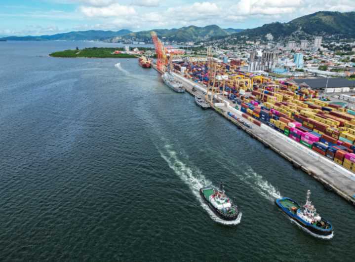 Trinidad y Tobago pone a su Ejército en "alerta general" frente a crisis EEUU