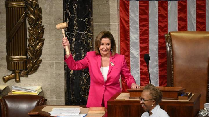 Nancy Pelosi, primera mujer presidenta de la Cámara de Representantes, abandonará el Congreso tras 20 años