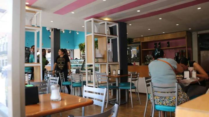 Restauranteros de Córdoba analizan aumento en los precios de cartas para diciembre