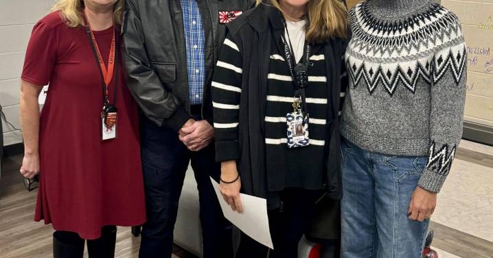 Morgan County teachers earn VFW awards