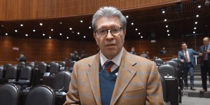 Monreal busca posponer discusión en Diputados sobre Revocación de Mandato