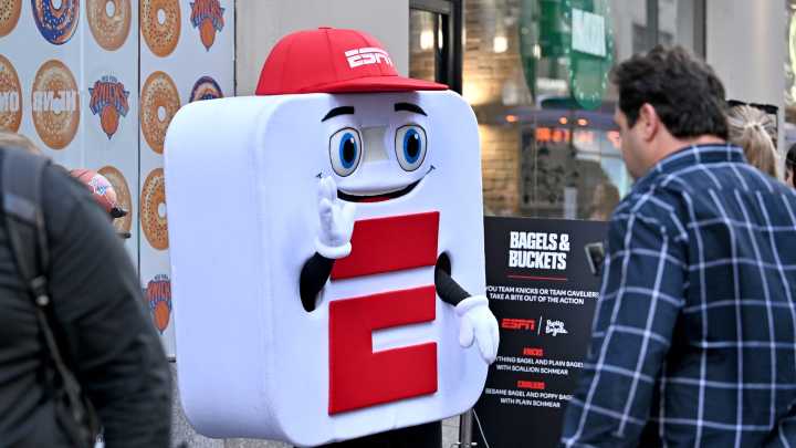 How YouTube TV subscribers can watch college football today in Florida