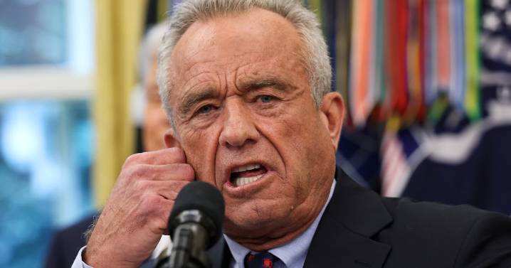 MAHA Warrior Robert F. Kennedy Jr. Squirms When Cornered on His Nicotine and Tanning Hypocrisy
