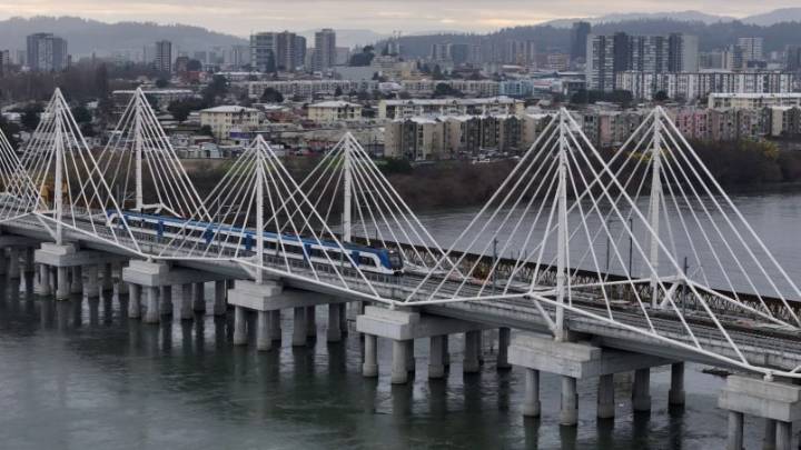 Puente Ferroviario y nuevo itinerario permitiría viajes cada 15 minutos entre Concepción y Coronel
