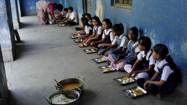 12 school students hospitalised over suspected food poisoning in Karnataka
