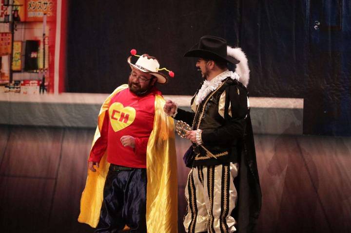 Presentan Don Juan Arancel Tenorio; asiste alcalde a ver la obre