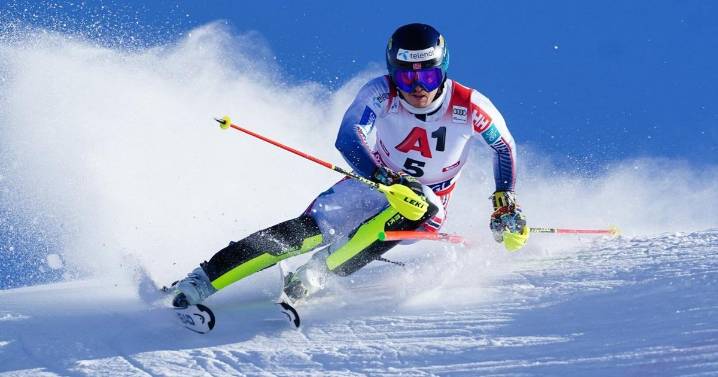 Norwegian skier McGrath leads World Cup slalom after 1st run. Pinheiro Braathen stands 11th