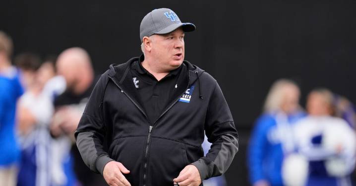 Wildcats sing off-key, Vanderbilt throttles Kentucky 45