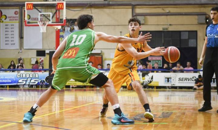 Estrella y San Lorenzo igualaron sus series de permanencia