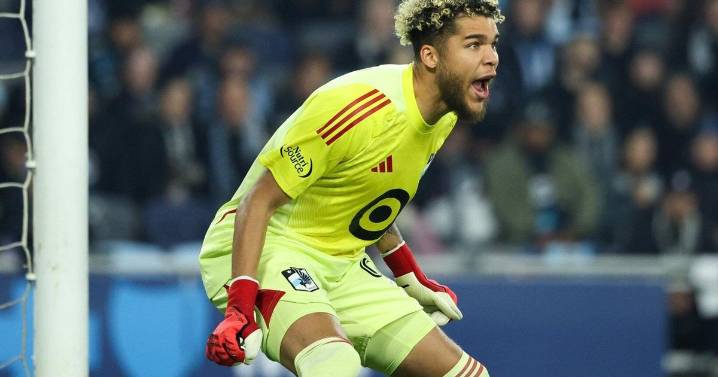 Canada's St. Clair caps off stellar season with MLS Goalkeeper of the Year Award