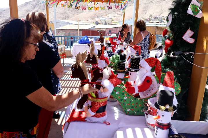 Exitoso cierre tuvo el taller de “Artesanía y Reciclaje Textil” del programa Somos Barrio Juan Pablo II