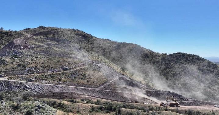 Judge refuses border wall delay, says shutdown excuse no longer holds as construction continues in Arizona