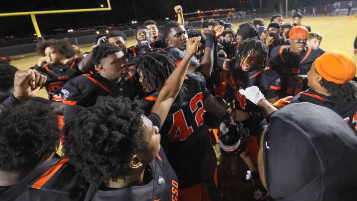 See the photos! Hawthorne football meets Williston in FHSAA playoffs