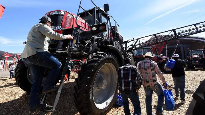 Las revoluciones comienzan cuando hay hambre; el sector agrícola necesita mayor presupuesto: Jorge Esteve Recolons