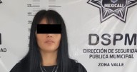 Mujer es arrestada con orden de aprehensión por violencia familiar