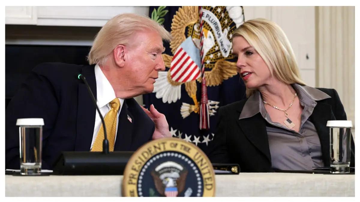 ‘Trump Will Let Them Fall’: Pam Bondi Finally Crosses That Line Doing Trump’s Bidding — and a GOP Legal Expert Says It Should Get Her Disbarred On the Spot