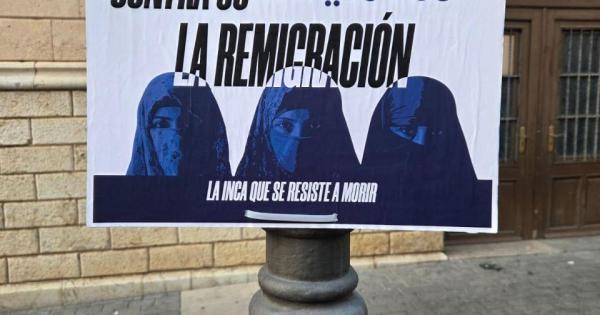 Aparecen carteles xenófobos en varios puntos del centro de Inca