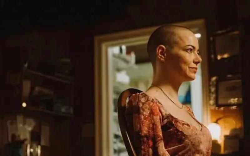 Bugonia o cuando el billete no cree en extraterrestres