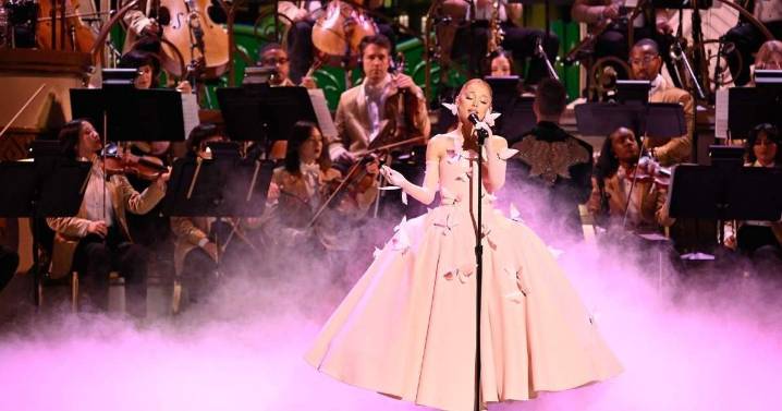 Ariana Grande's Robert Wun Gown Is Truly a Work of Art