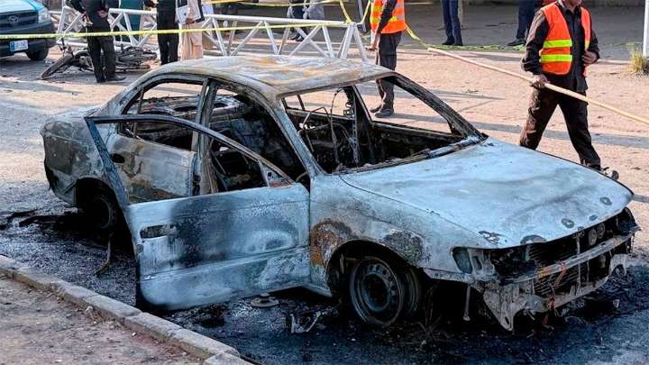 Atentado suicida en Pakistán provocó la muerte de 12 personas