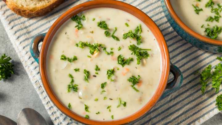 The Delicious Pacific Northwest Chowder That Replaces Clams With This Flaky Fish 