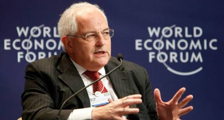 “Cuando la verdad colapsa, la democracia se vuelve ingobernable” | Martin Wolf