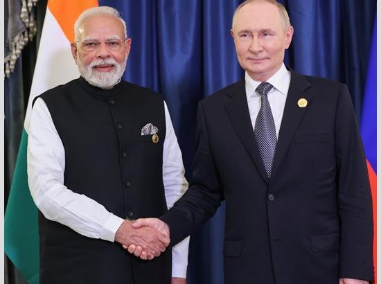 India demands earliest release of 44 Indians serving in Russian Army Photo Source: ANI [ FULL VIEW ]