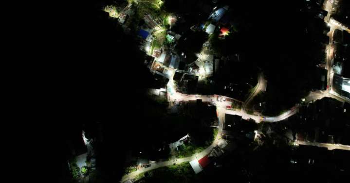 Llegada de alumbrado público LED a Urbanización Ucrania tiene felices y satisfechos a sus habitantes