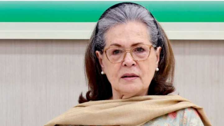 La policía india denuncia por corrupción a la familia Gandhi, cúpula de la oposición