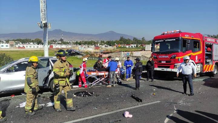 Choque múltiple en la Calzada La Huerta deja varios lesionados